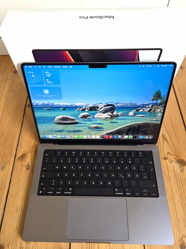 Apple macbook pro - apple,