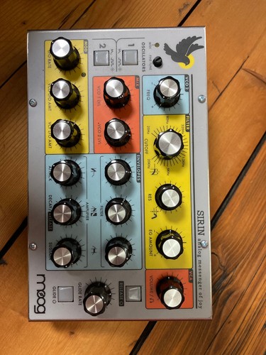 Moog sirin analog synthesizer - sirin,
