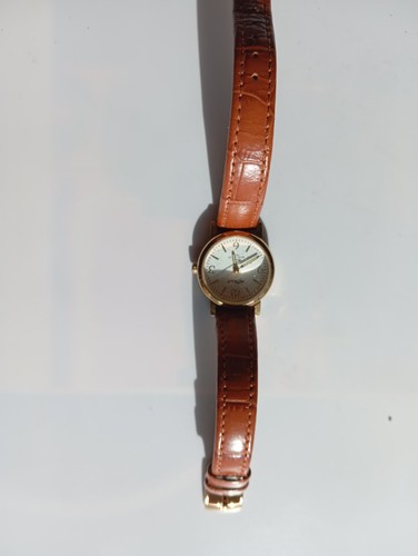 Schöne damen armbanduhr marke - schöne,