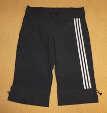 ADIDAS_Sporthose_Freitzeithose_44_XL_¾ Länge_schwarz mit weißen Streifen_Stretch
