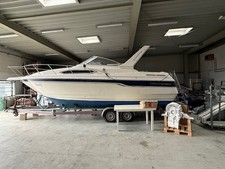 Motorboot Montery, Kajüt