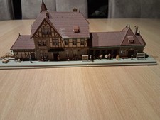 Spur N Bahnhof Schwarzburg aufgebaut mit Personen