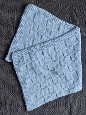 Handgestrickte Babydecke