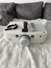 *Nec NP-PA500X+Objektiv*Beamer