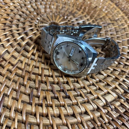 Waltham silver dial watch - dial,