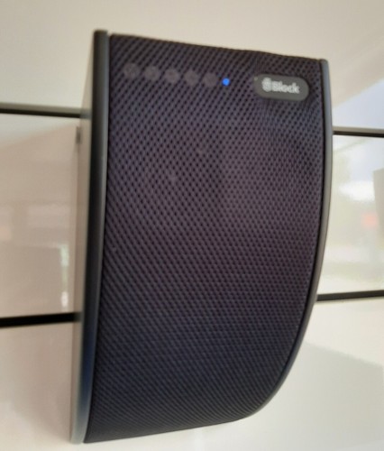 Audio block 100 - audio,