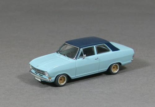 Opel kadett hellblau bbs - ls,