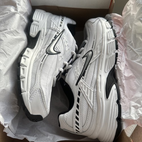 Wmns nike iniatiator sneaker - nike,