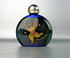 Nana dans les stars Niki de