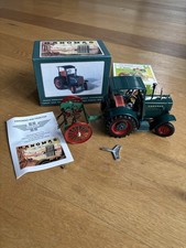 Hanomag R40 Traktor Blechspielzeug Modell mit Heuwender