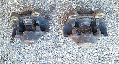 Bremssättel hinten - 35,