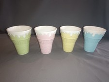 4 Eisbecher Waffelform