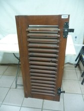 7646.     Alter Fensterladen Klappladen Fensterladen 121 cm hoch x 52 cm