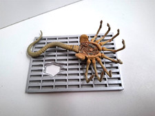 Konami Figur ALIENS Alien Warrior Xenomorph McFarlane FACEHUGGER Neca Giger RAR!