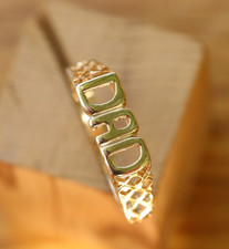 9 kt massiver Gelbgold Ring "DAD" mit Spitzenseiten Größe T 1/2 Vintage gereinigt