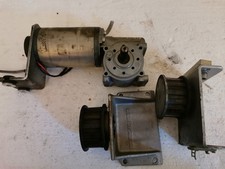 Dunkergetriebemotor 48 volt max 250 nm WELLE verzahnt  10 mm 2 Zahnriemenräder 