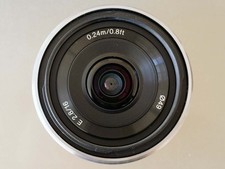 Sony Objektiv SEL16F28 * 16mm