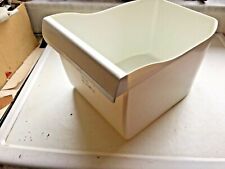 Obstfach,Gemüsefach .IGNIS. 22x30x18,5(16) cm. 