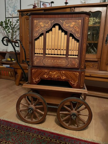 Leierkasten von deleika - leierkasten,