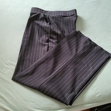 Marlene HOSE Gr. M Nadelstreifen