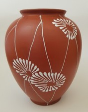 Carstens Keramik Vase, 1960er Design, Dekor Blüten geschlickert tubelined