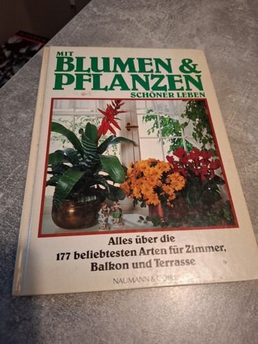 Mit blumen und pflanzen - mit,