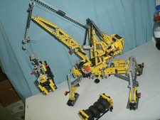 LEGO TECHNIC: Mobile Crane (8053) aufgebaut großer Portal Kran