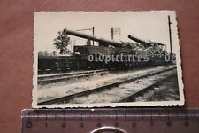 tolles altes Foto - zwei  Eisenbahngeschütze - 