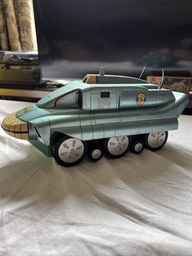 Captain scarlet spectrum - captain,