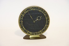 Art Déco Tischuhr mit