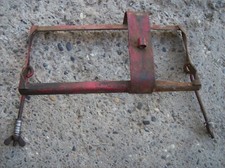 Batteriehalter von IHC MC Cormick D320  gebraucht