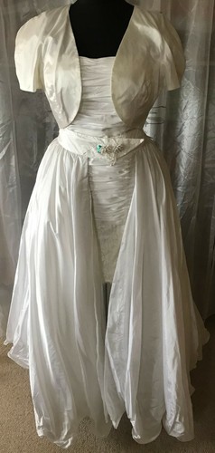 Raffiniertes brautkleid - 3-2-1,
