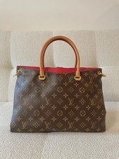 Original Louis Vuitton Pallas