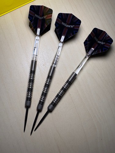 Unicorn steel darts premier - darts,