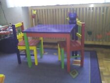 Kindertisch mit zwei Stühlen bunt gebraucht