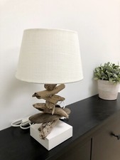 Unser Bestseller - einzigartige Tischlampe / Tischleuchte aus Treibholz