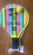 Softballspiel: 2 Schläger mit