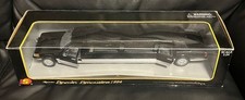 1/24 Lincoln Limousine 1996