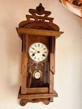 mechanische Wandpendeluhr /