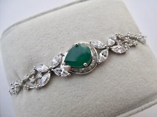 ARMBAND mit 4,50ct. SMARAGD &