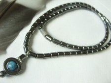 45 cm Hämatit Blutstein Kette Tonnenform mit Türkis Anhänger Gewindeverschluss