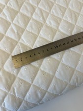 Sangallo Quilt-Stoff in weiß