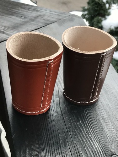 Würfelbecher leder aus - würfelbecher,