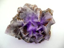 Große stufe fluorit - stufe,