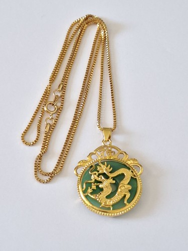 Vergoldete kette mit jade - vergoldete,