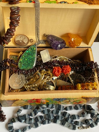Antik und modeschmuck viele - antik,