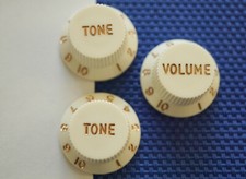 Fender Player  Stratocaster Strat GUITAR KNOBS - 1 Vol / 2 Tone  ,  Parchment