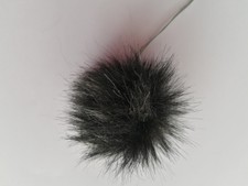 neue flauschige schwarze