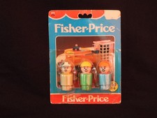 Rare New 3 Vintage 679 Fisher Price Little People Garage Helping Neighbors