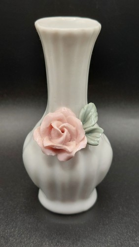Miniatur porzellanvase mit - miniatur-porzellanvase,